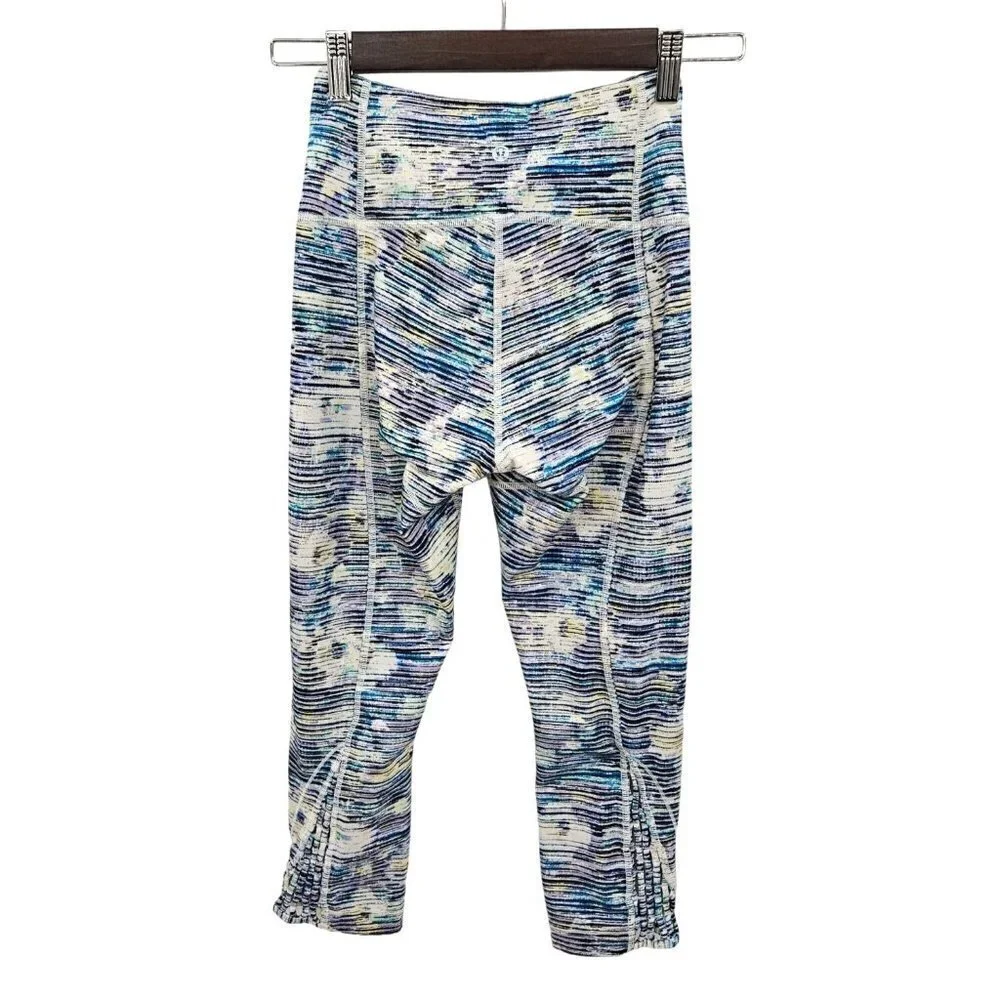Lululemon True Self Crop II Blurry Belle Multi Leggings Sz 2 Mid Rise Yoga Capri